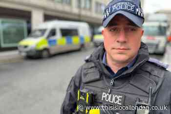 PC Andrew Cushing wins bravery award for Regent's Park risk