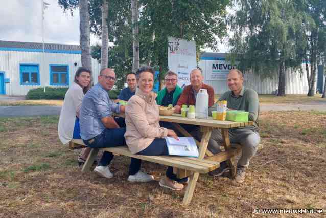 Industriezone Rond De Watertoren groener en veiliger ingereicht: “Hopelijk is dit een voorbeeld mag zijn voor alle industrieterreinen”