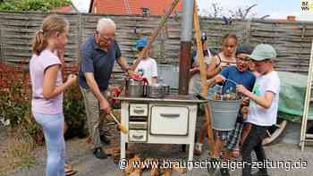 Kinder kochen in Baddeckenstedt wie zu Uromas Zeiten