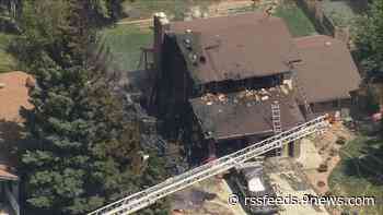 Fire burns 2 homes in Arvada