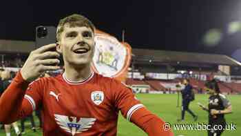 Luca Connell: Barnsley midfielder signs four-year contract extension