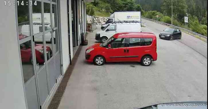 Famiglia uccisa a Santo Stefano di Cadore, un nuovo video mostra Hutter fare inversione prima dell’investimento