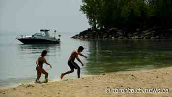 High levels of bacteria in Lake Ontario closes 3 Toronto beaches