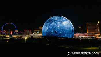 See the wild Las Vegas Sphere transform into Earth, Mars and the moon (photos)