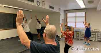 Calgary seniors enjoy ‘wonderful’ Bhangra twist on Stampede traditions