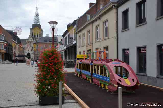 Speelgoedtrein is extra attractie op de Markt van Asse