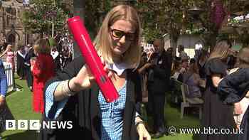 Edinburgh students protest over 'no degree' graduation