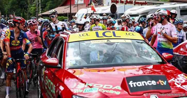 Massensturz: 14. Tour-Etappe gestoppt – Drei Aufgaben