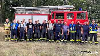 Feuerwehren aus dem Saale-Holzland-Kreis helfen bei Waldbrand nahe Bad Blankenburg