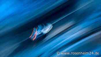 Mit 250 km/h! Mercedes AMG liefert sich wilde Verfolgungsjagd mit Polizei über A8