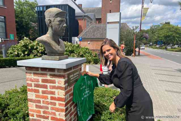 Ook Eddy Merckx een klein beetje bij Herman Vanspringel: “Eerbetoon stopt met sportieve erfgoedwandeling”
