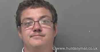 Hull man who 'likes carrying knives' threatened to petrol bomb family's home