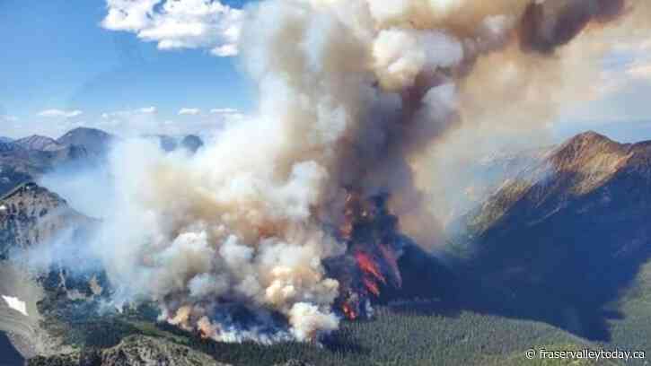 B.C. wildfires on the rise amid drought, federal help on the way