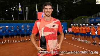 Agamenone knackt Mann mit dem Balltick und gewinnt Brawo Open