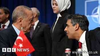 Turkey's deepening economic crisis prompts Erdogan to look West