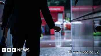 Stare at smokers to stop them, Hong Kong health chief urges public