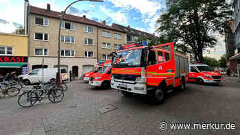 Drama in Hamburg: Kind stürzt aus Fenster in die Tiefe und stirbt