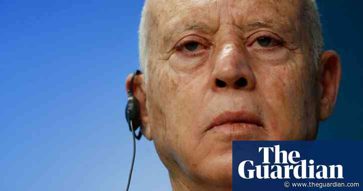 EU to give Tunisia €1bn to fight trafficking and prop up ailing economy