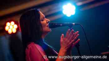 Simin Tander beim Jazzsommer: Traumstimme in der Hitze der Nacht