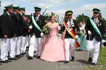 Königin zieht alle Blicke auf sich