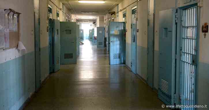 Mega-rissa in carcere a Cagliari tra detenuti: agenti della penitenziaria costretti a difendersi