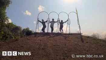 Top mountainboarders train in Gloucestershire for world championship