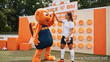Orakel anlässliche der Frauenfußball-WM: So setzen Obi und Lena "Obi" Oberdorf Krake Paul ein Denkmal