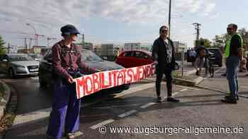 Verkehr in Rosenaustraße ausgebremst: So lief die Aktion der Klimaaktivisten
