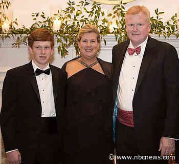 Settlement reached in fatal 2019 boat crash involving Alex Murdaugh's son, lawyers say