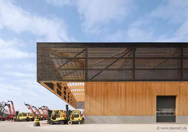 Schicker Hut für Gabelstapler
 - Gewerbebau von rundzwei Architekten bei Tübingen