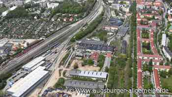 Kinder und Jugendliche zerschlagen Waschbecken im Bahnpark
