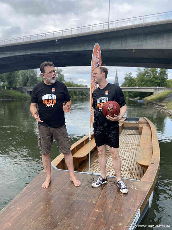 Dank Ulmer Basketball-Meisterschaft: Abgeordneter Marcel Emmerich springt in die Donau