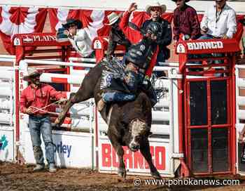 Four Canadians prevail in Calgary Stampede rodeo finals
