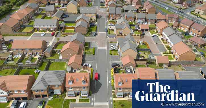 UK housing slowdown hits market confidence as asking prices fall