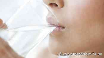 Schilddrüsenerkrankung selbst testen: Mit einfachem Schlucktest