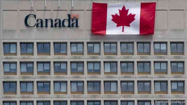 Scientific adviser resigns from Health Canada, calls for overhaul of pesticide rules