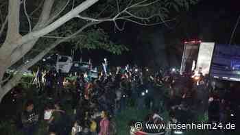 Mehr als 200 Menschen in Mexiko aus Lastwagen befreit