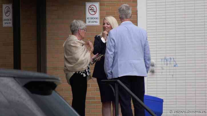 Chestermere city staffer testifies in her own defence at assault trial