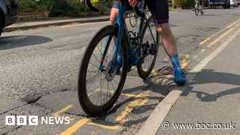 Cambridgeshire cycling event called off over pothole fears
