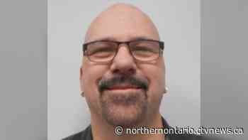 North Bay police continue manhunt for 'armed and dangerous' offender