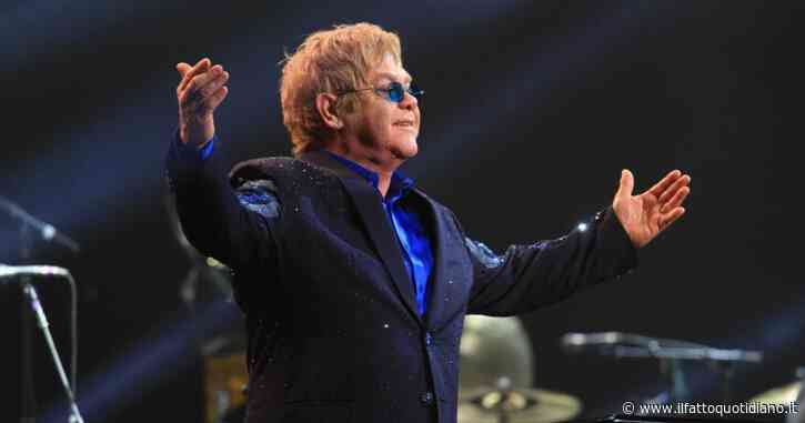 Elton John testimonia in difesa di Kevin Spacey nel processo per violenza sessuale