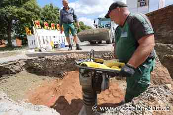 Baustelle vor dem neuen Feuerwehr-Gebäude in Brakel