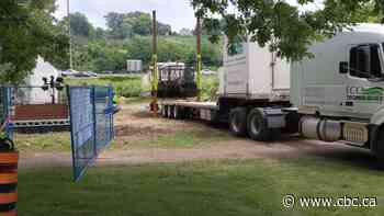 Chedoke Creek clean up resumes after months-long delay