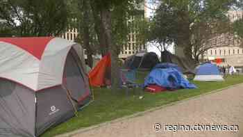 Premier invited to visit Regina city hall tent encampment