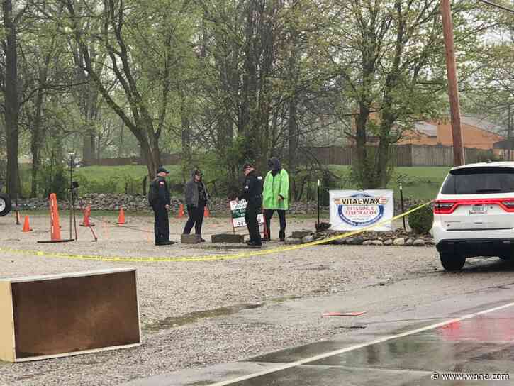 Coroner rules on death of driver who crashed into trailer in southeast Fort Wayne