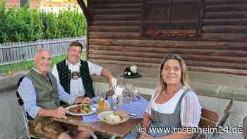 Musikalischer Biergartenwahlkampf der Freien Wähler in Hirnsberg