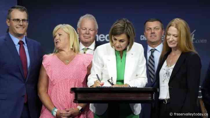 Iowa governor plans to appeal block on restrictive abortion law