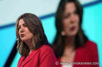 Alberta moves to decentralize health-care delivery, 15 years after centralizing it