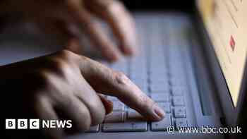 Warminster man avoids jail over online child sex messages