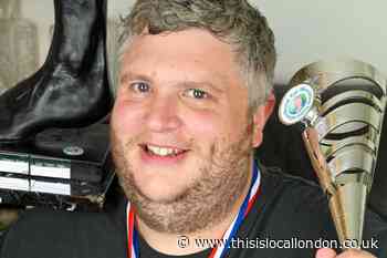 Toe-wrestling world champion crowned after broken bones and worse